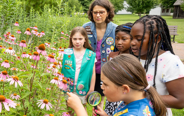 girls with volunteer